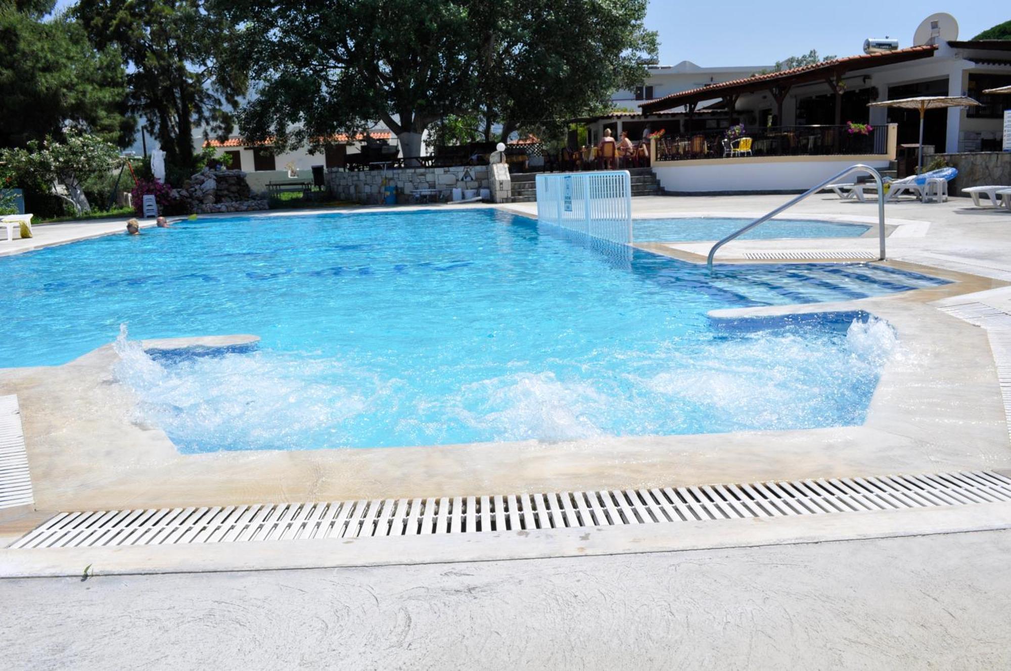 Ampavris Family Apartments Kos Town Exterior photo
